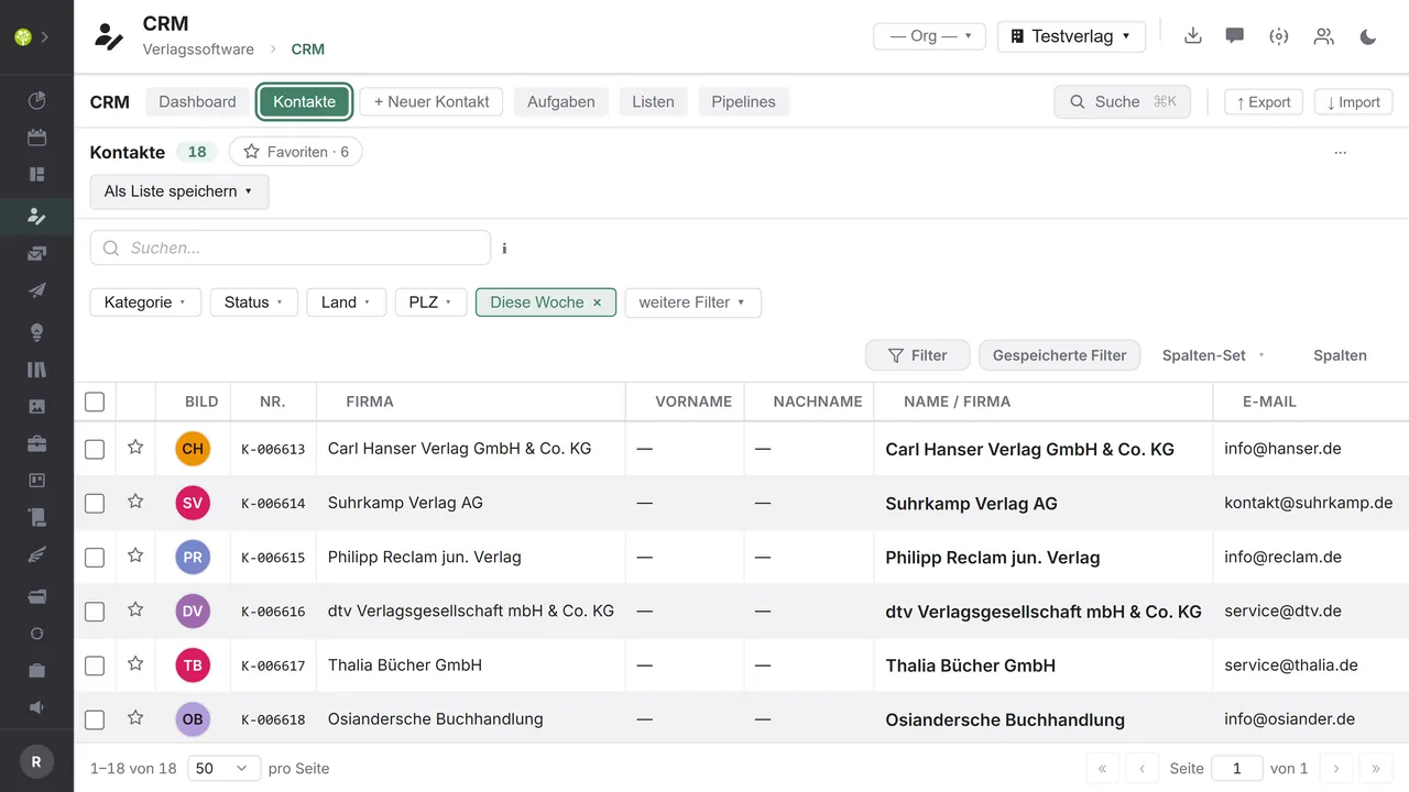 Module CRM in open.junixx: contactenlijst met zoekfunctie, filters voor categorie, status, land en postcode en te kiezen kolommen